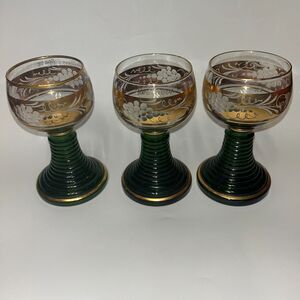 Set of 3 Green Glass Gold Trimmed Goblet Wine Glasses Textured Fruit